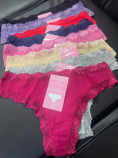 Colaless 1302