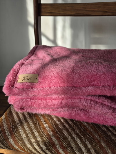 Manta Comfy de Corderito Bifaz – Súper Suave y Abrigada