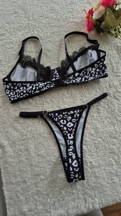 Conjunto Dulce Aura - Microfibra con puntilla