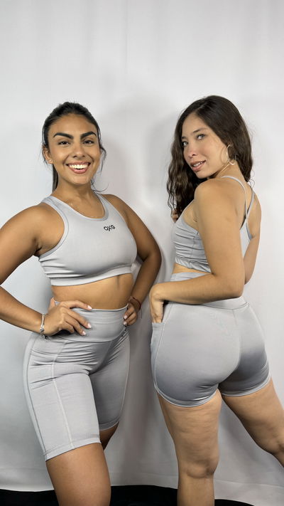 Top tira ancha gris plata