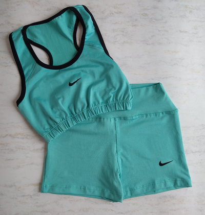 Conjunto Nike Aqua