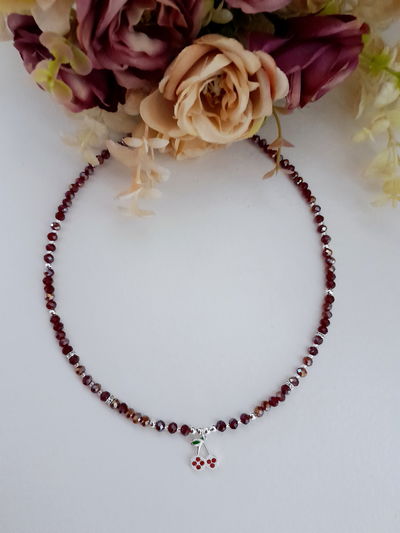 Collar guindas