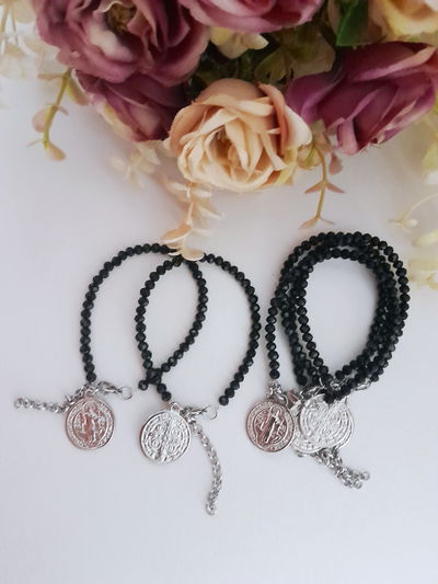 Pulsera San Benito negra