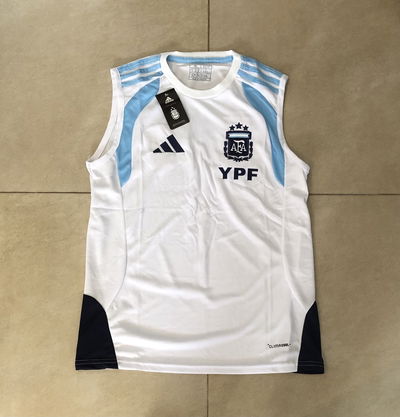 MUSCULOSA ARGENTINA 2026 ENTRENAMIENTO BLANCA