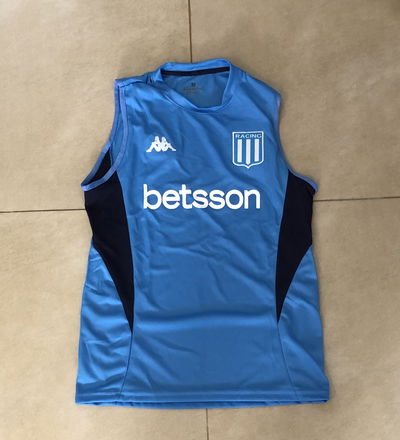 MUSCULOSA RACING 2025 CELESTE