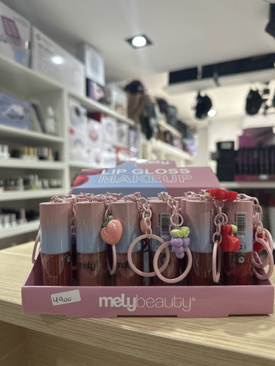 Labial gloss mely