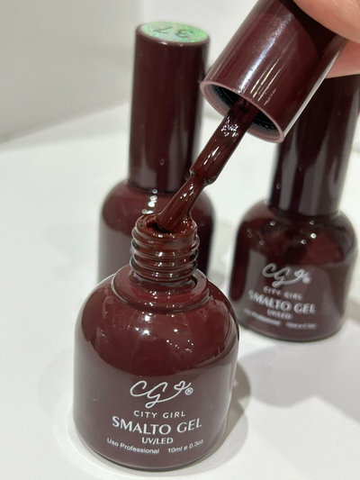 Esmalte semipermanente 37