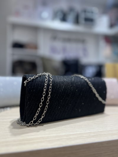Cartera con cadena