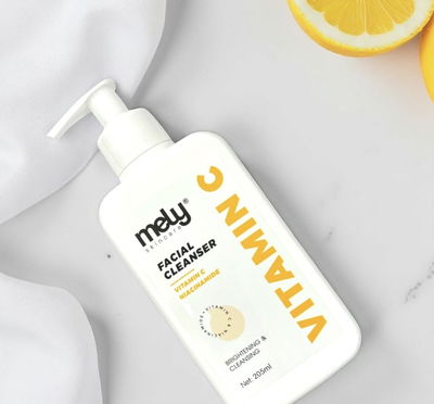 Leche limpiadora facial