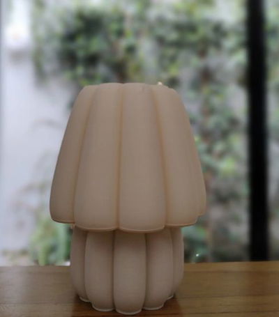 Lámpara Pug beige
