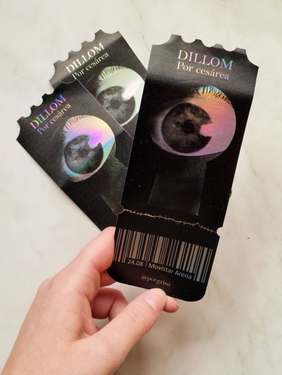 Sticker POR CESÁREA - Entrada Dillom