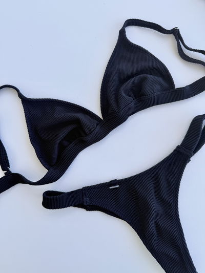 Bikini Hanna - Negro