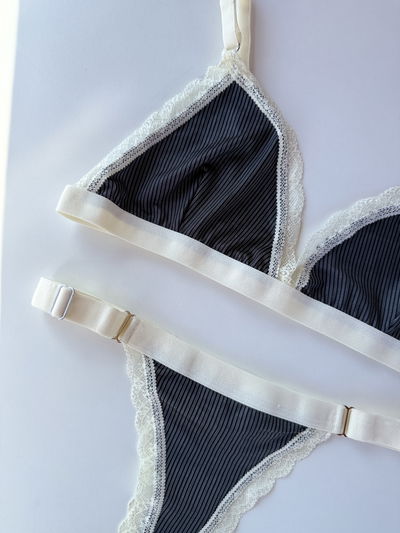 Lovely 01 - Negro rayado