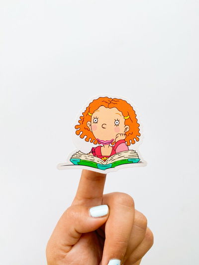 Nena con libro - sticker