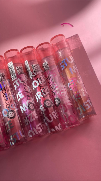 Lip gloss con color Mely 