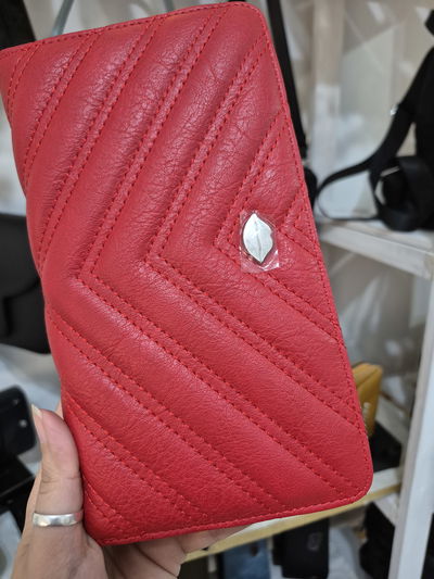 Maxi Billetera Oreiro 
