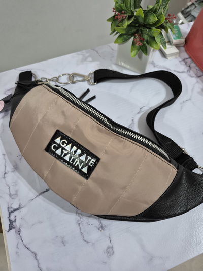 Riñonera Beige Agarrate Catalina 