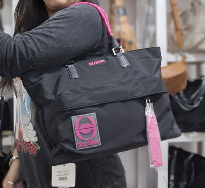 Bolso Cartera Impermeable Oreiro Love
