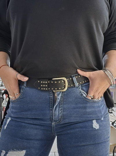 Cinto Negro Amayra  con Tachas y Hebilla Dorada