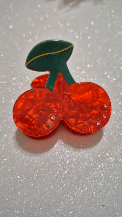 Broche Cherry Shine
