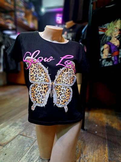 50cm Remera Negra Mariposa Slow