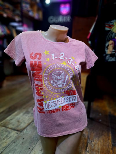 50cm Remera Nevada Ramones 1,2,3,4 Rosa