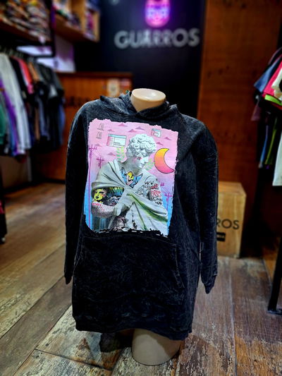 Buzo Vestido Canguro Nevado Estatua
