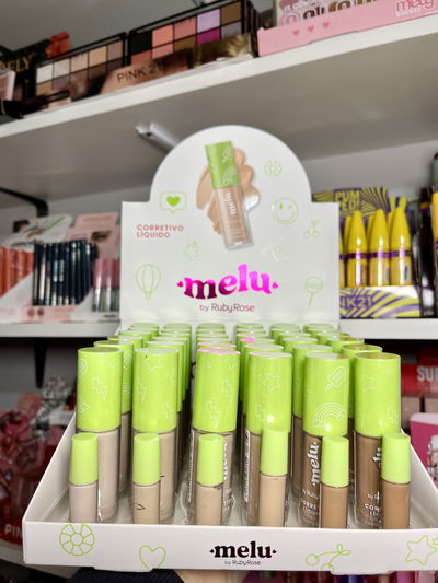 Corrector Melu tapa verde