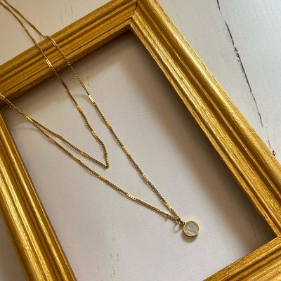 Collar doble con medalla Nacarada 