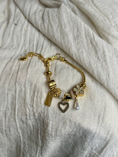 Pulsera Dorada Charms