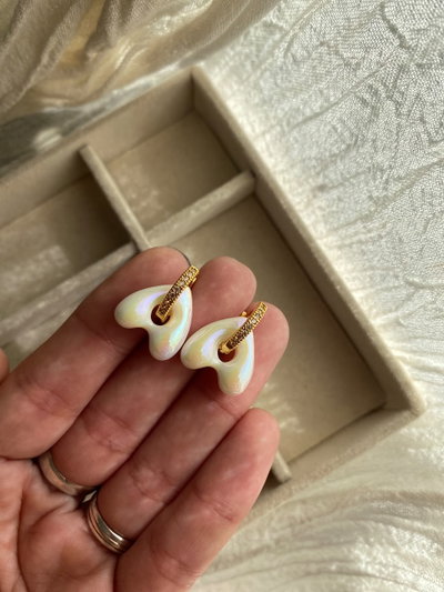 Aro cubano con micropavé y corazon perlado