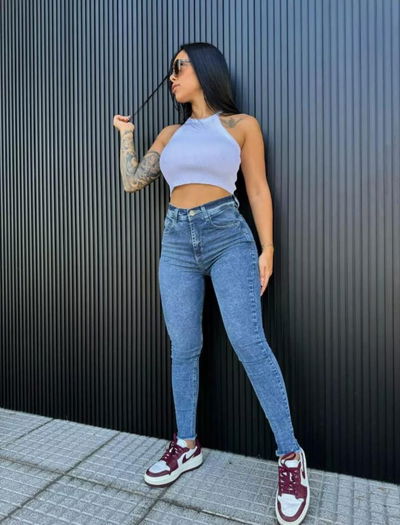 Skinny Joldy Nissie