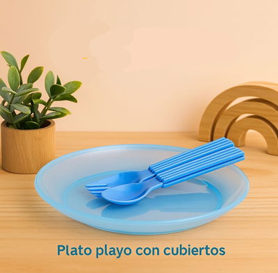 Plato playo con cubiertos