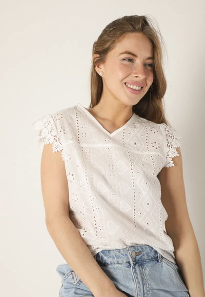 Blusa Broderie con manga volados 