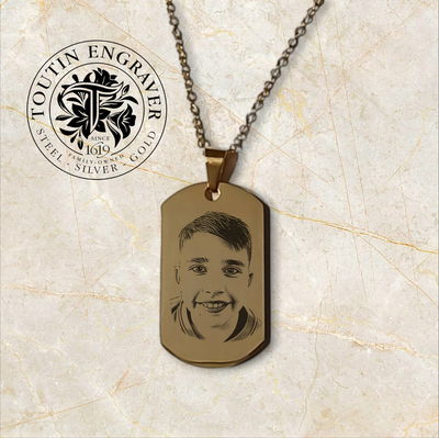Medalla Acero Dorado Rectangular 40x23mm doble pulido con cadena 45cm
