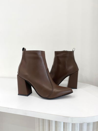 Lady Chocolate