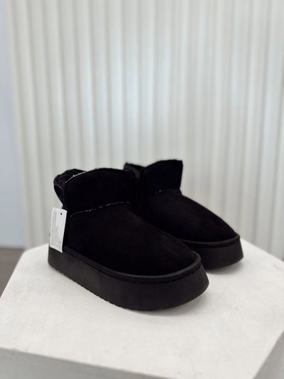 Clarisa Negro