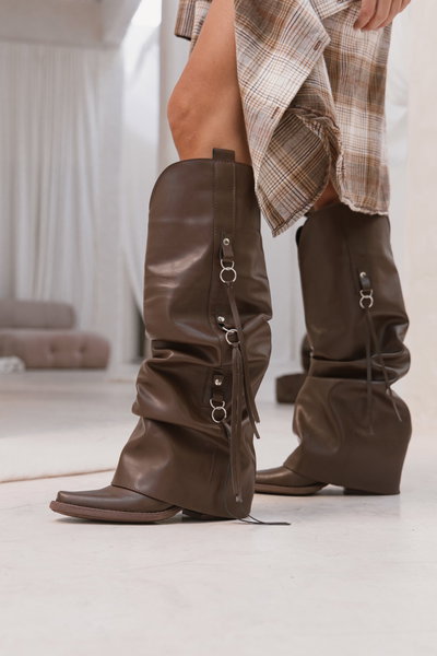 BOTAS ABRIL
