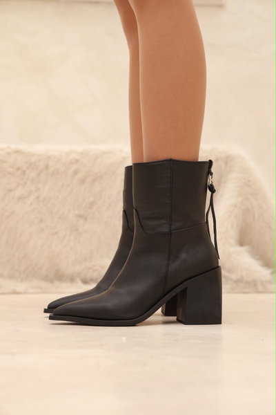 BOTA LUNA