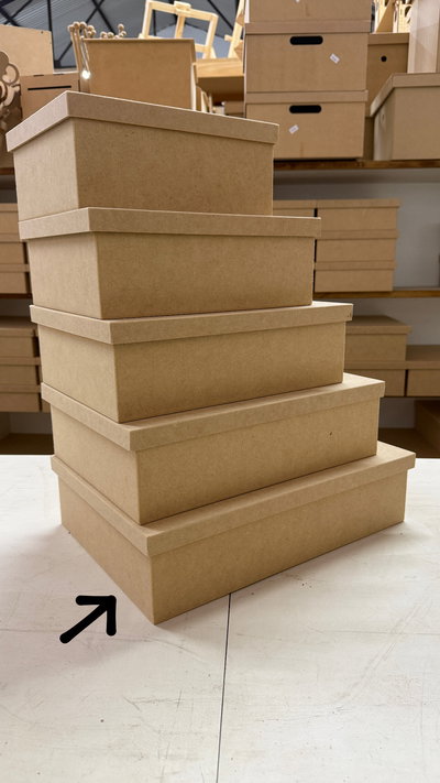Caja con tapa 28x40x10h