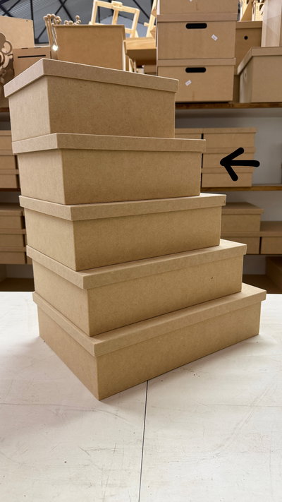 Caja con tapa 22x28x10h