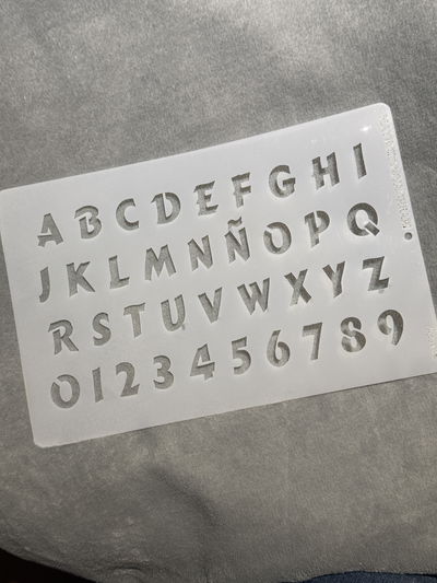 Stencil MyC - 20x30 - A2.08 - Abecedario