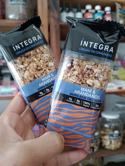 Barra arándanos c/ base de chocolate "Integra" 