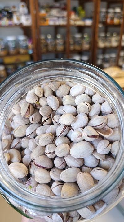 Pistachos con cáscara tostados y salados