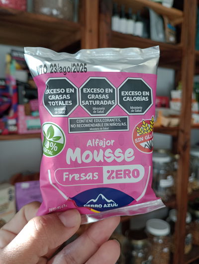Alfajor mousse fresa "Cerro Azul" Sin TACC