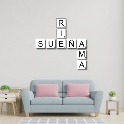 JUEGO DE SCRABLESS "RIE SUEÑA AMA"
