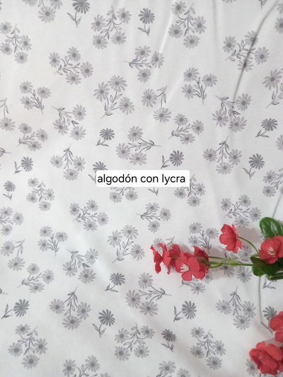 Algodón  con lycra  Margaritas grises, 