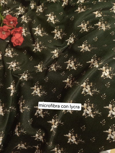 Microfibra con lycra ramitos fondo negro