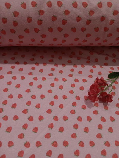algodón con lycra 30/1  "frutillitas" (ver más)