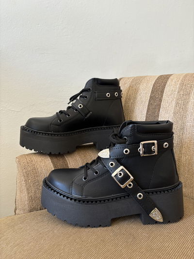 BORCEGO ZOE